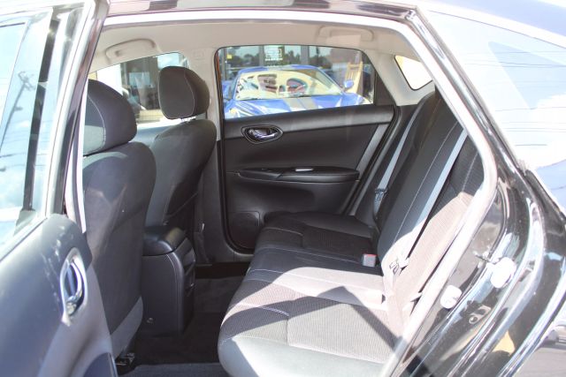 Vehicle image 14 of 30