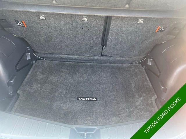 Vehicle image 21 of 21
