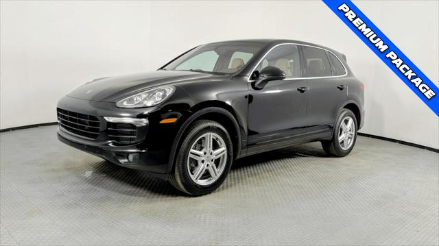 2016 Porsche Cayenne Base Image 2 of 34