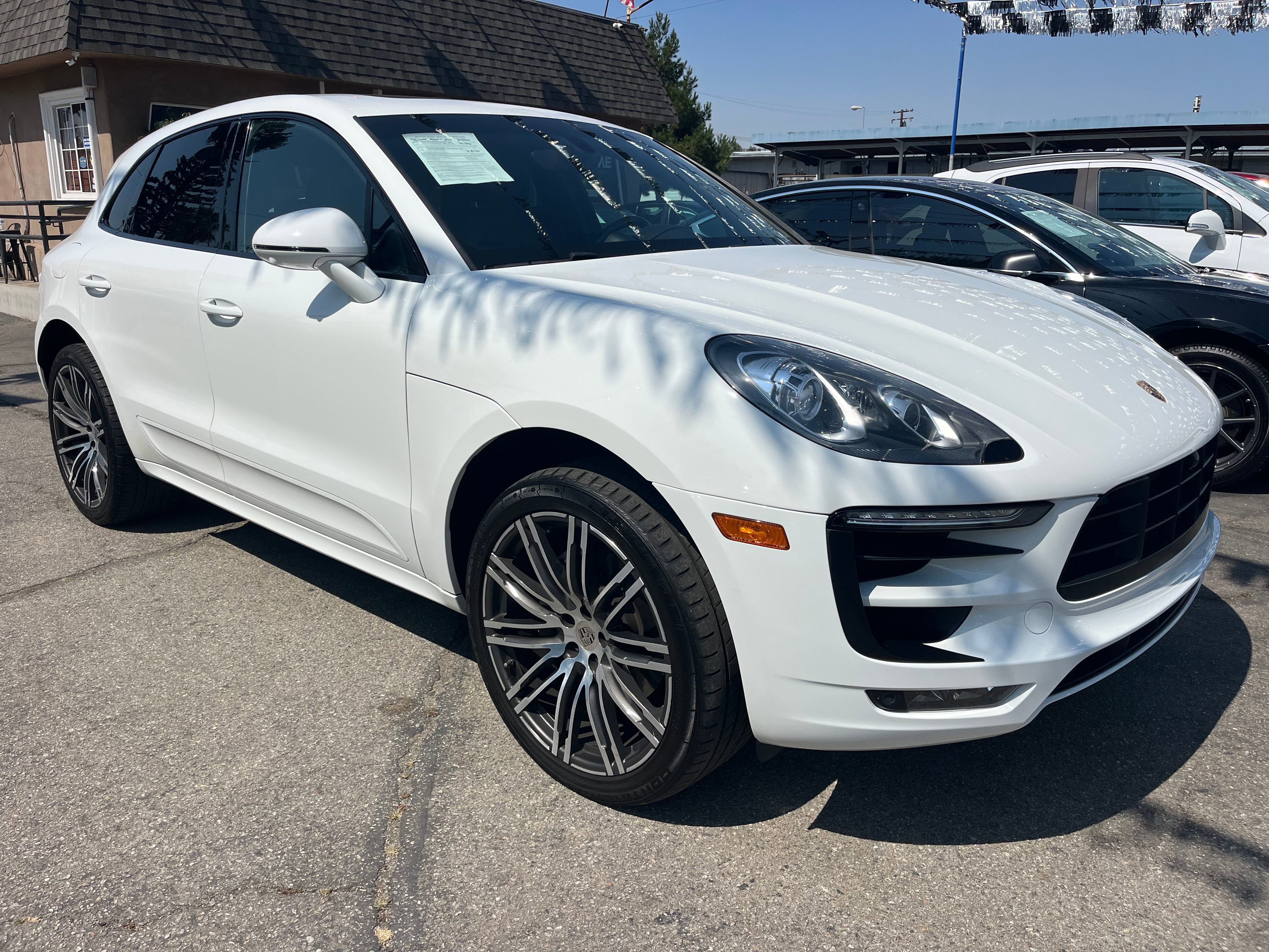 Vehicle image 6 of 82