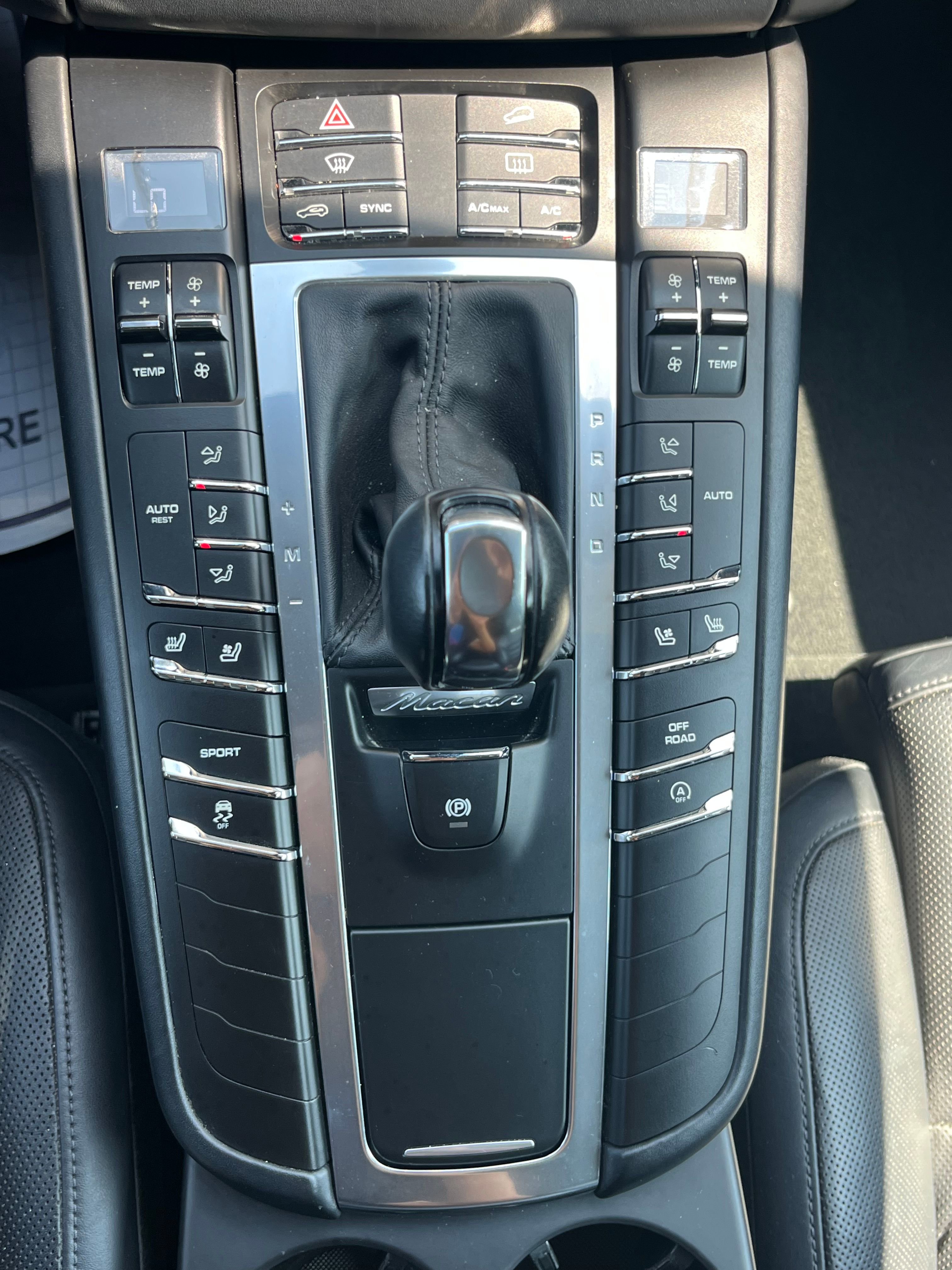 Vehicle image 44 of 82