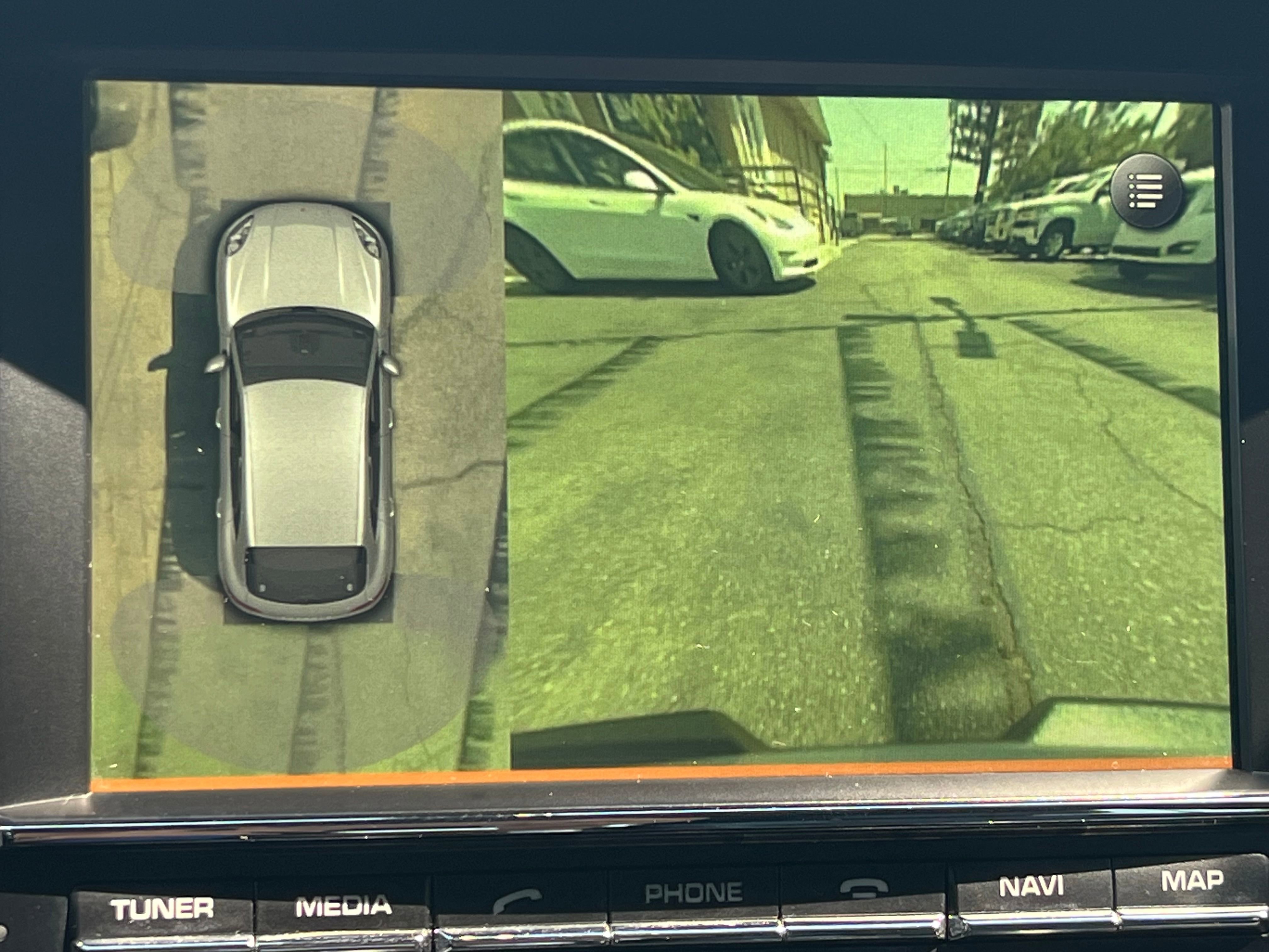 Vehicle image 77 of 82