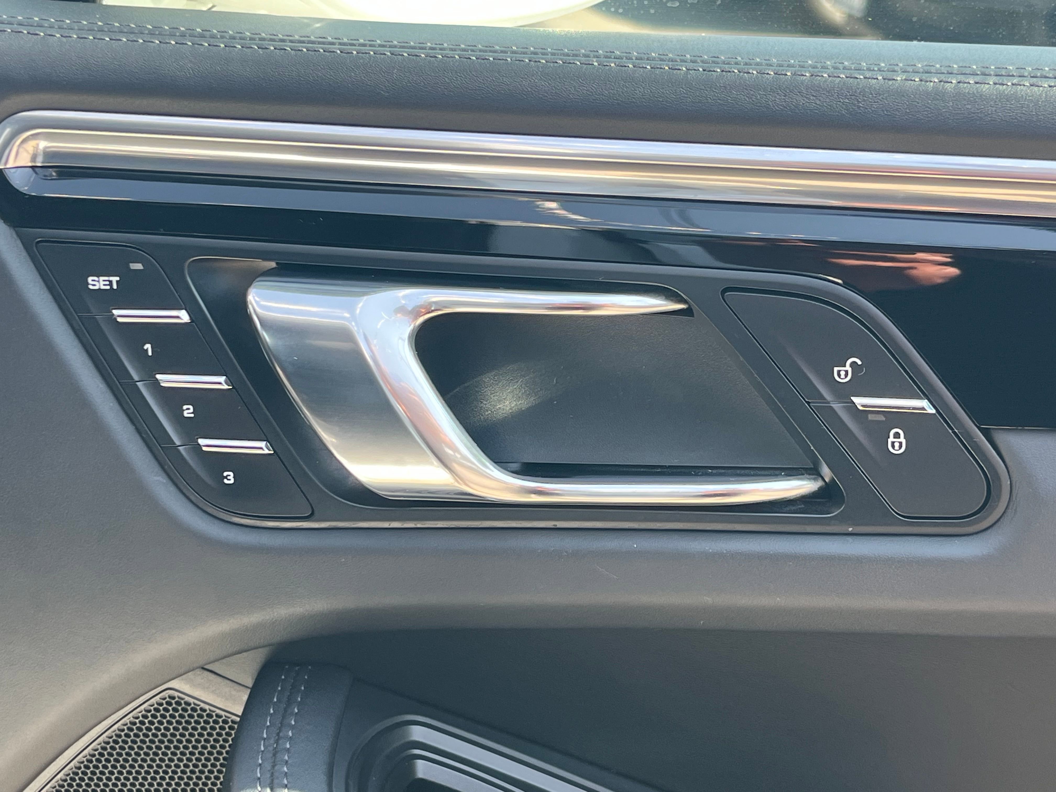 Vehicle image 50 of 82