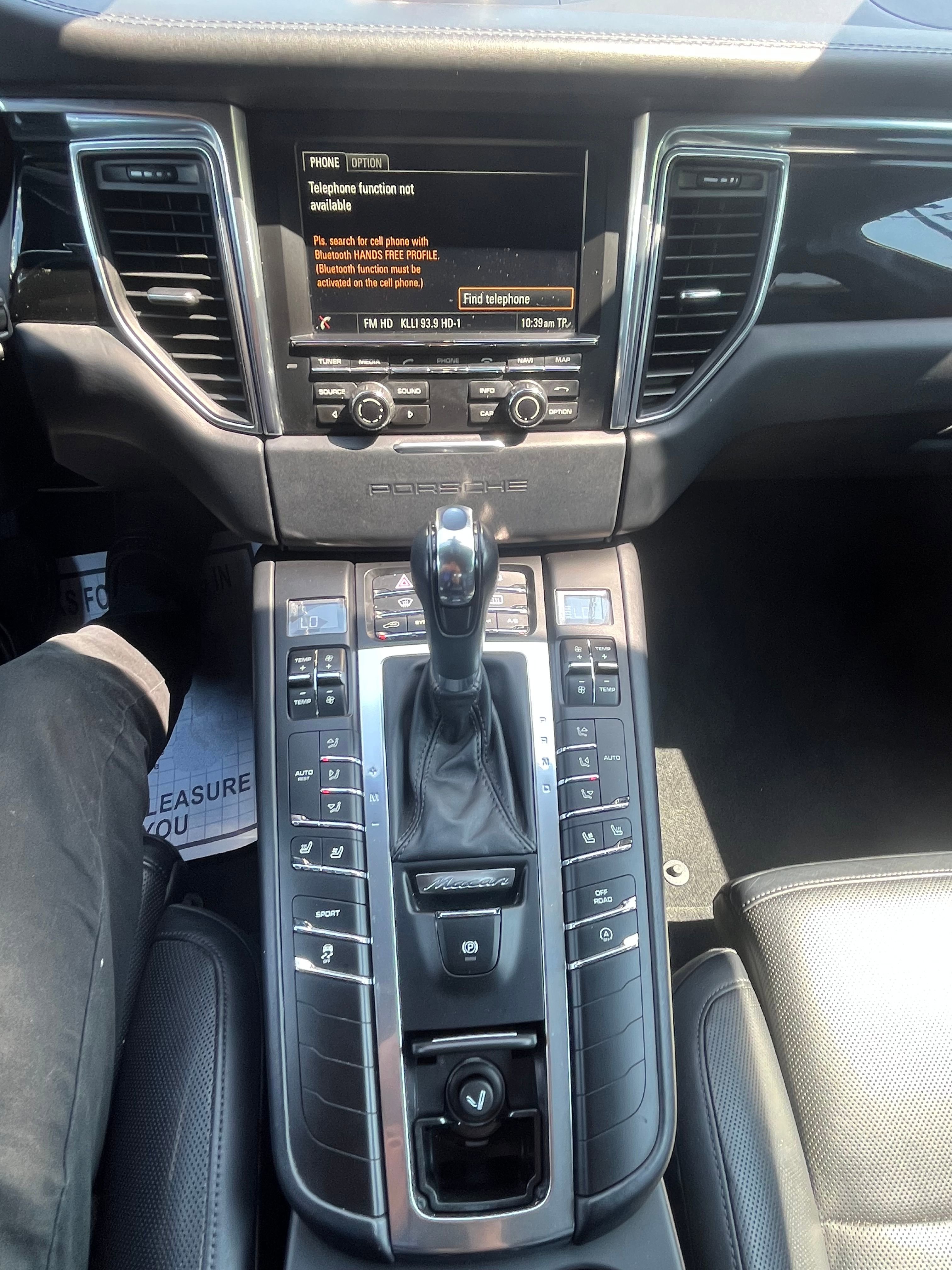 Vehicle image 47 of 82