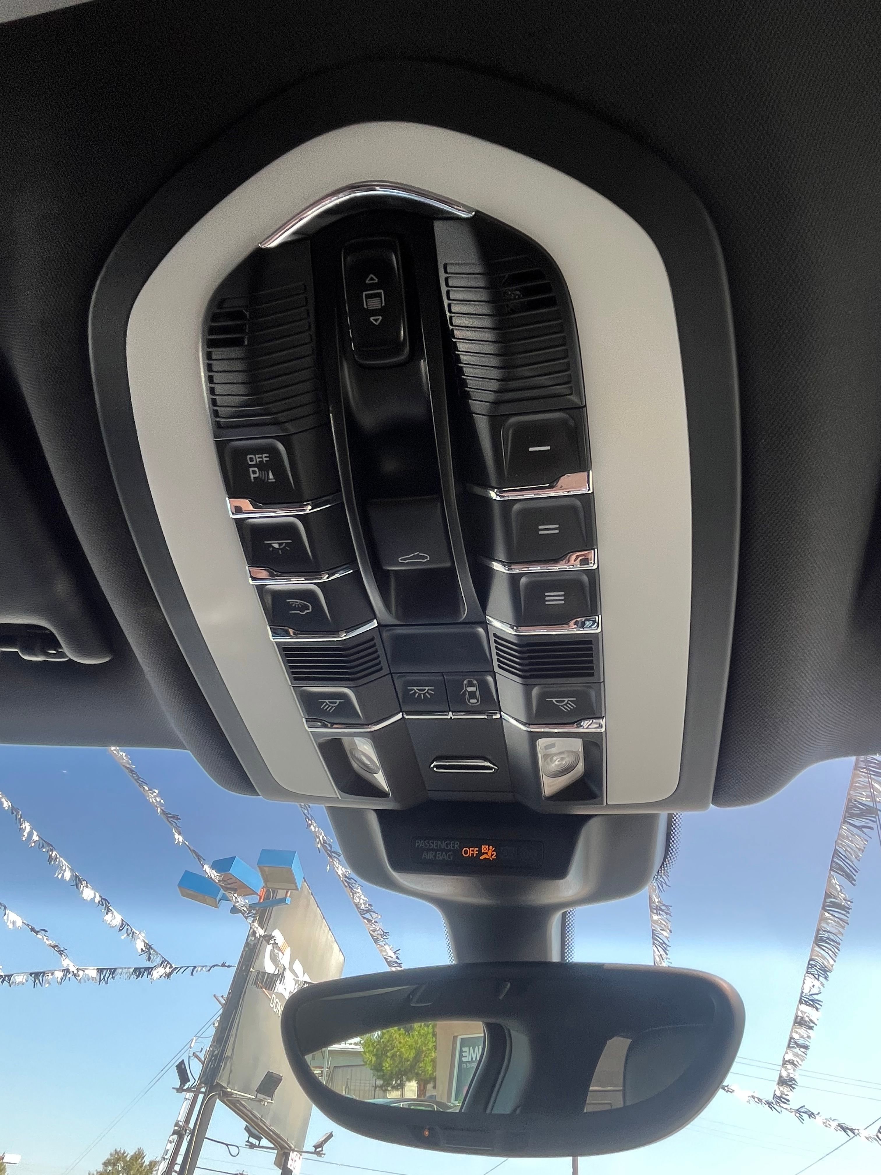 Vehicle image 64 of 82
