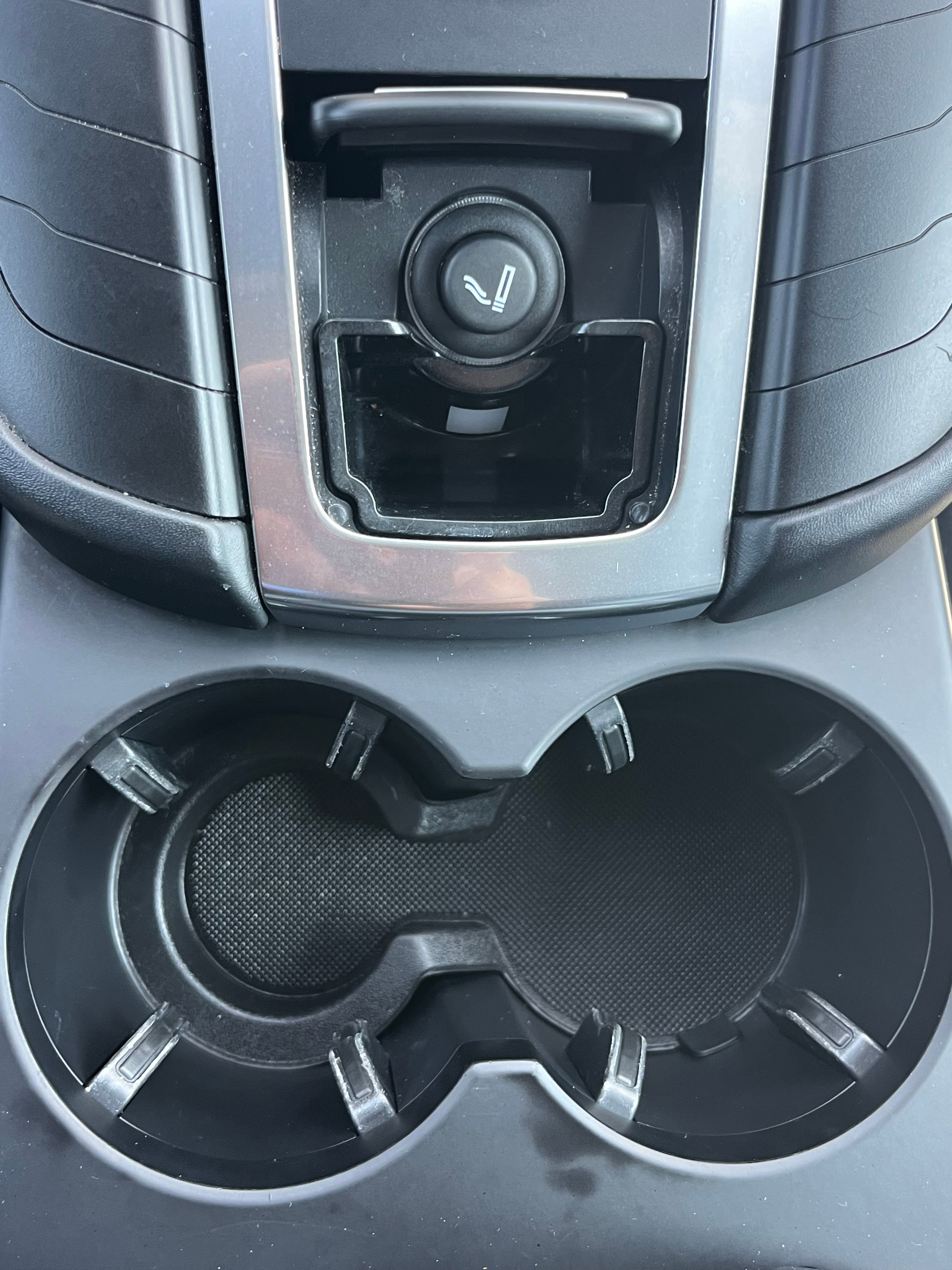 Vehicle image 65 of 82
