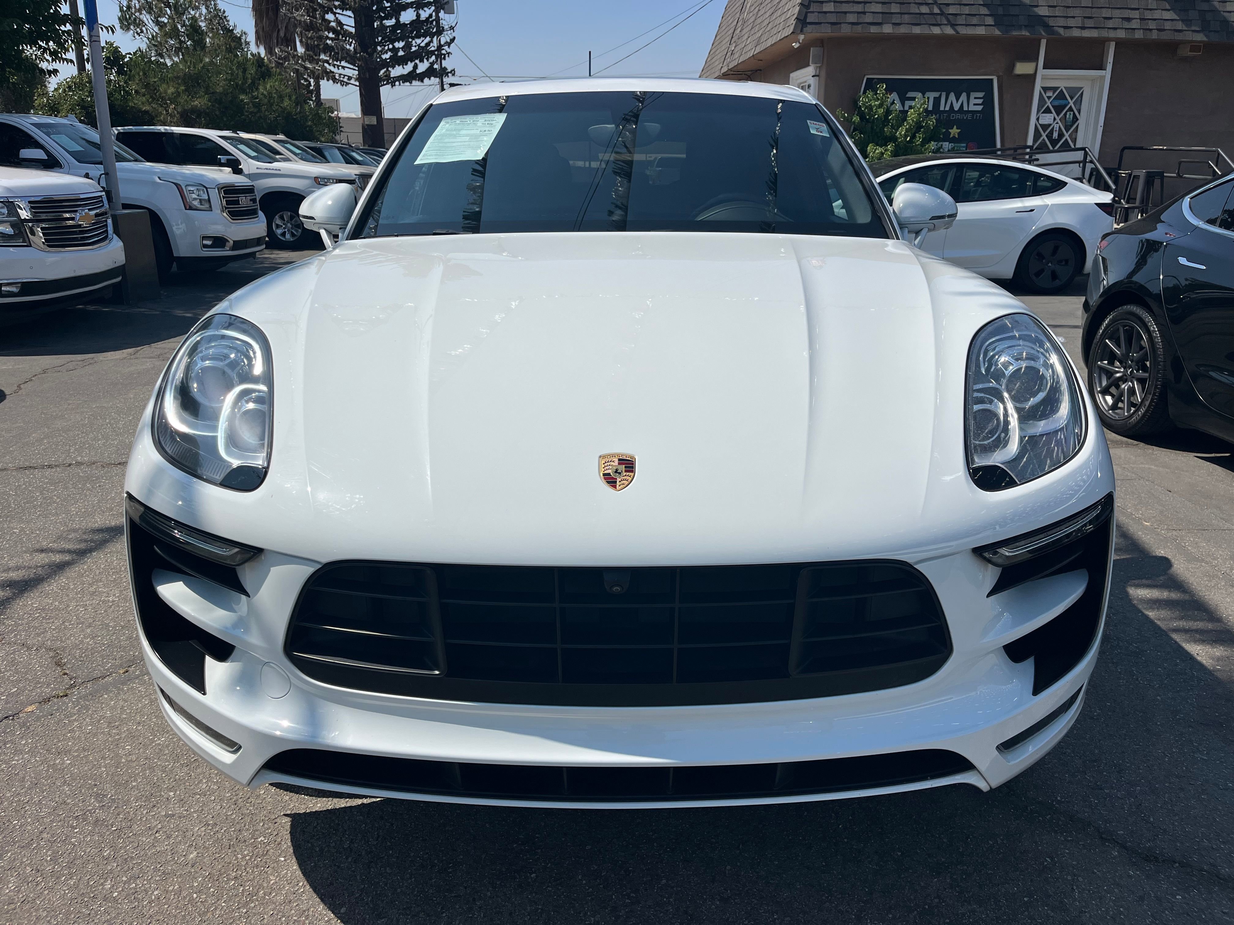 Vehicle image 4 of 82