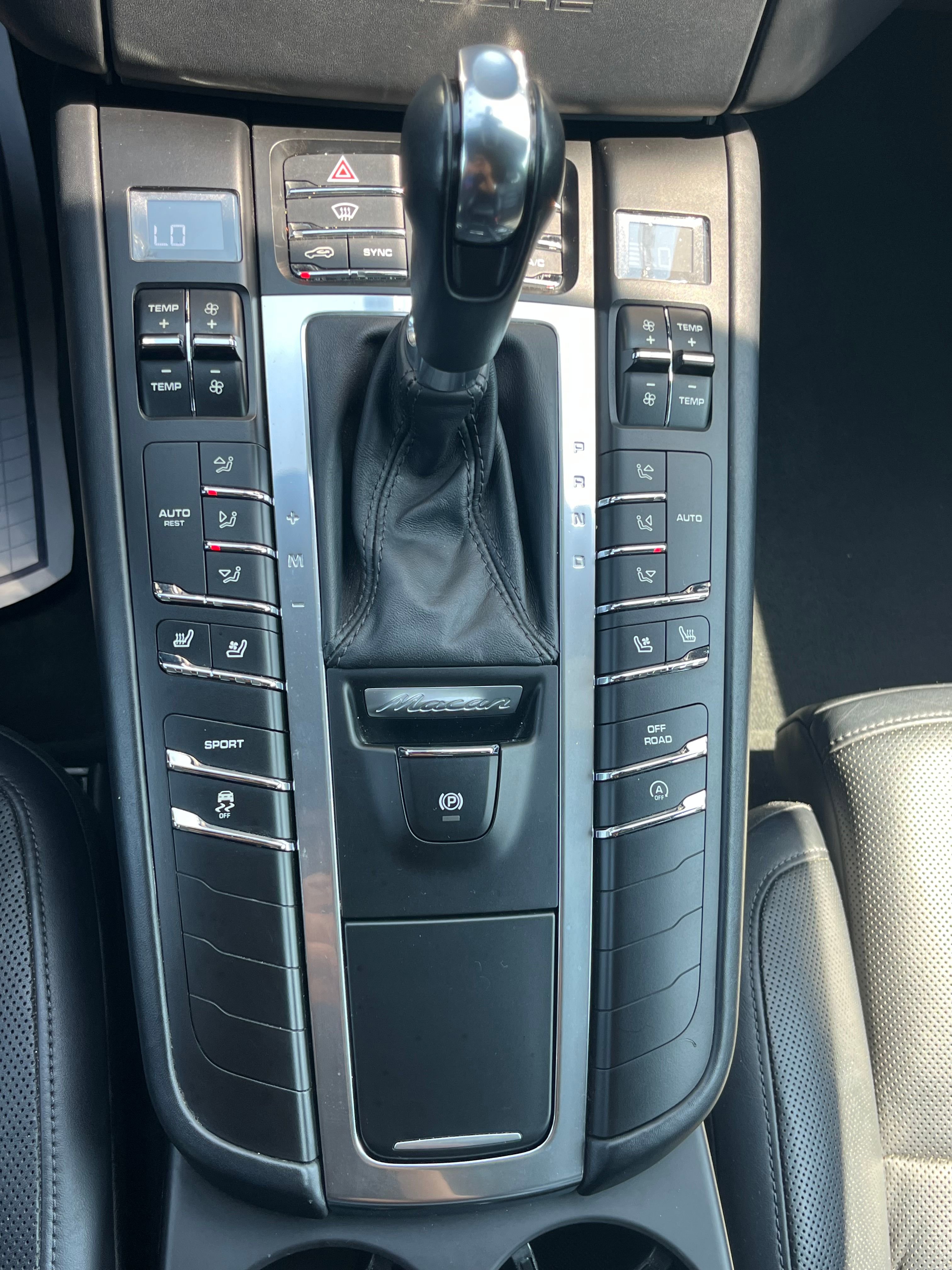 Vehicle image 45 of 82