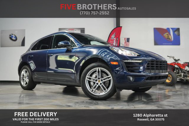 2016 Porsche Macan S Image 11 of 66