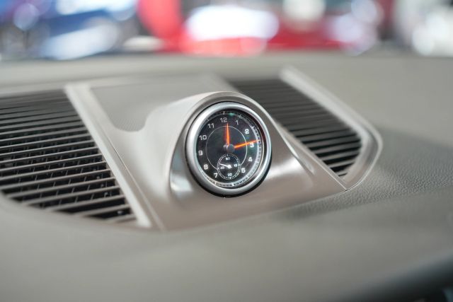 2016 Porsche Macan S Image 65 of 66