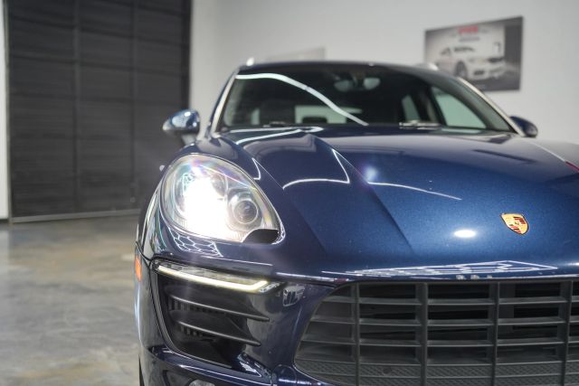 2016 Porsche Macan S Image 63 of 66