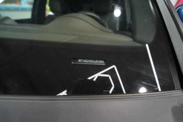 2016 Porsche Macan S Image 58 of 66