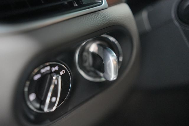 2016 Porsche Macan S Image 59 of 66