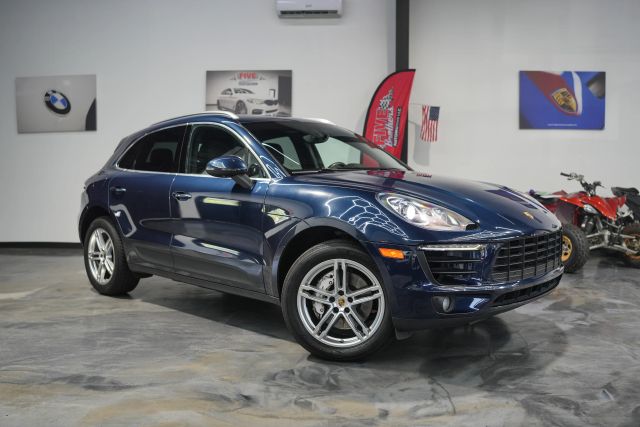 2016 Porsche Macan S Image 10 of 66