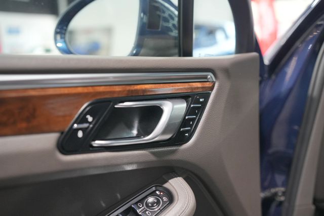 2016 Porsche Macan S Image 60 of 66