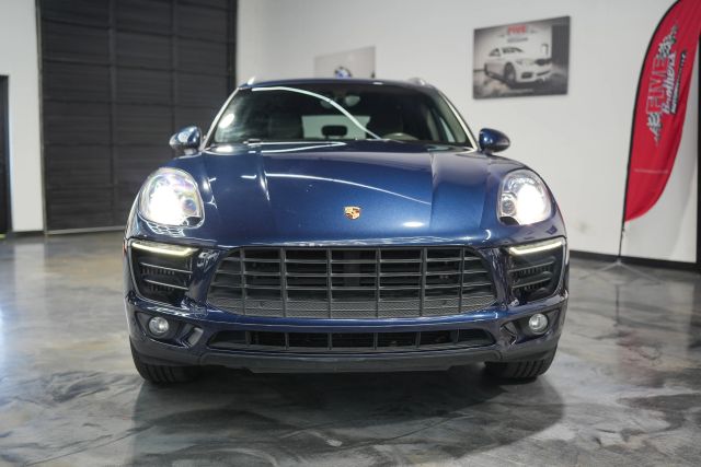 2016 Porsche Macan S Image 6 of 66