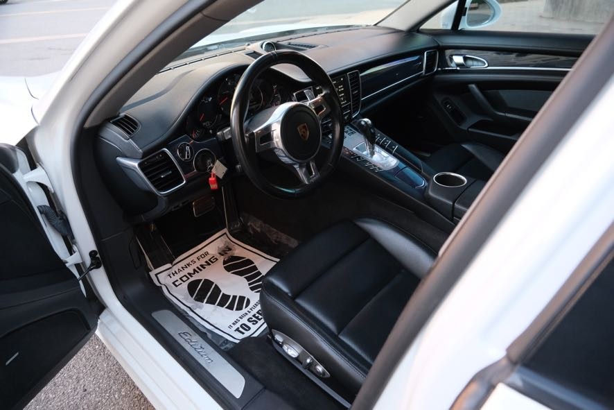 Vehicle image 15 of 41