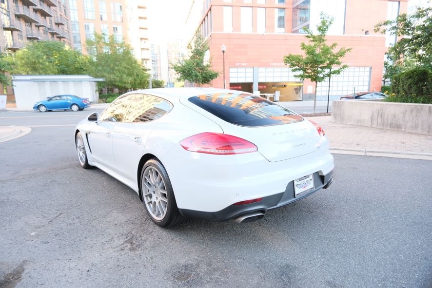 Vehicle image 9 of 41