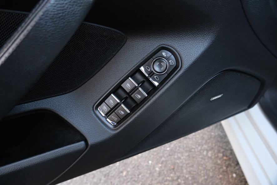 Vehicle image 18 of 41