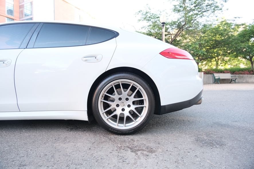 Vehicle image 11 of 41