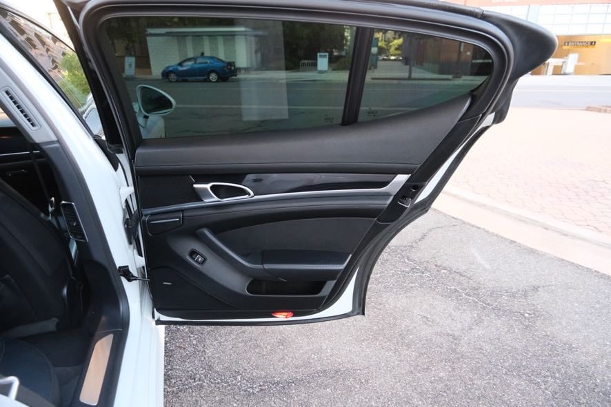Vehicle image 25 of 41