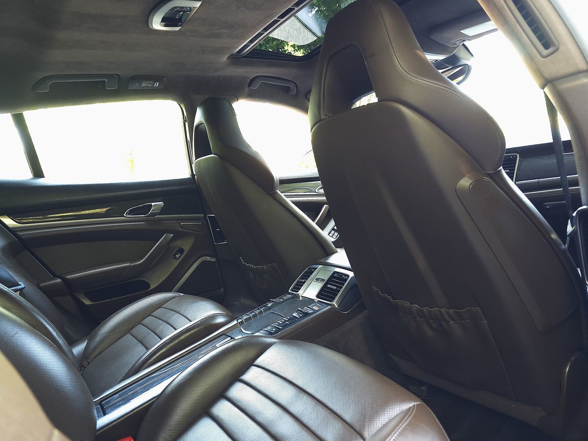 2016 Porsche Panamera GTS Image 15 of 59