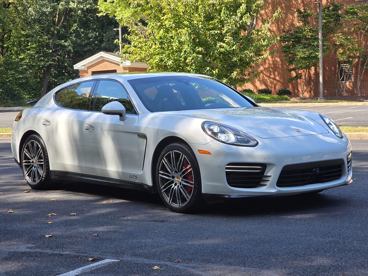 2016 Porsche Panamera GTS Image 4 of 59