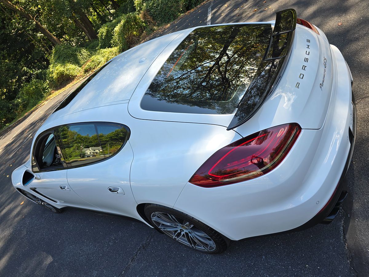 2016 Porsche Panamera GTS Image 53 of 59