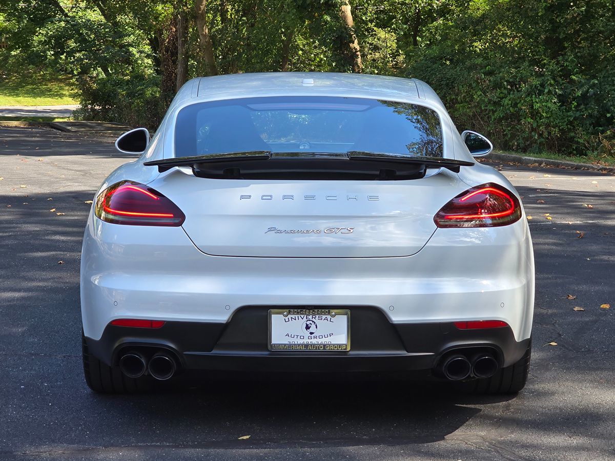 2016 Porsche Panamera GTS Image 7 of 59