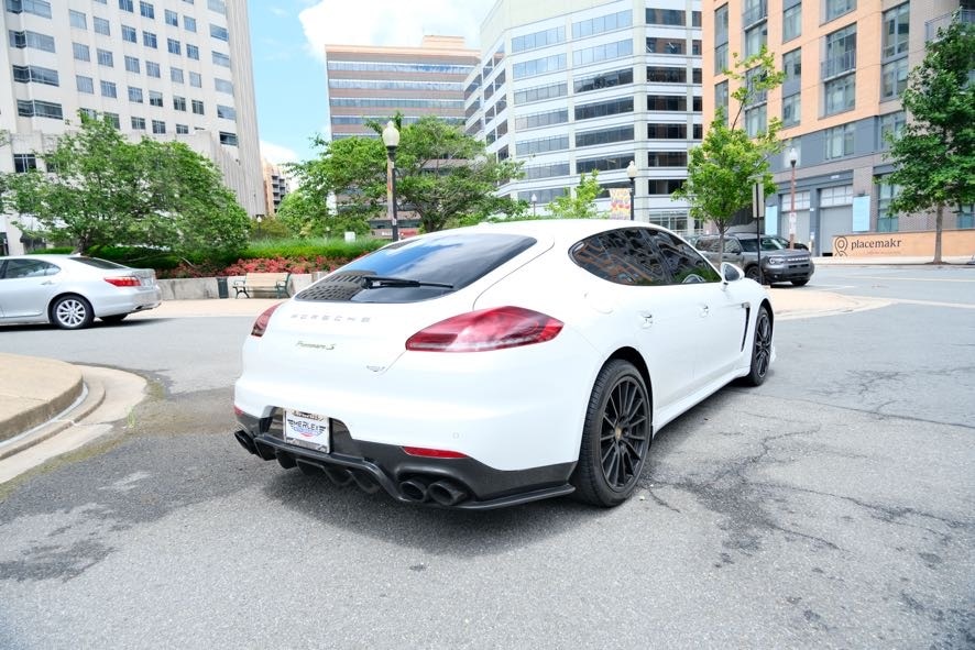 Vehicle image 5 of 43