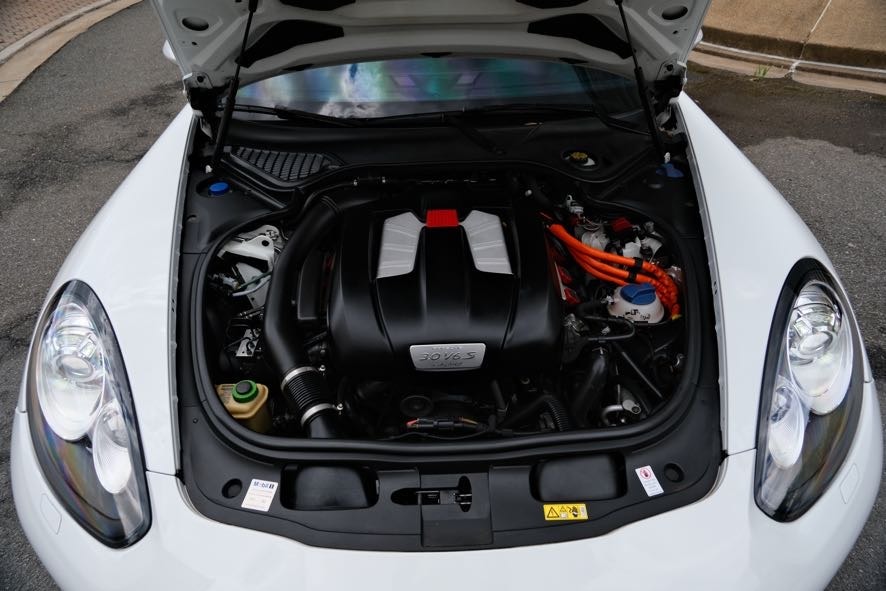 Vehicle image 10 of 43