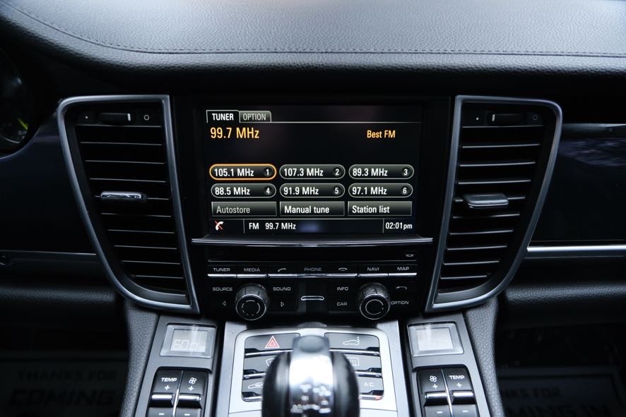Vehicle image 27 of 43