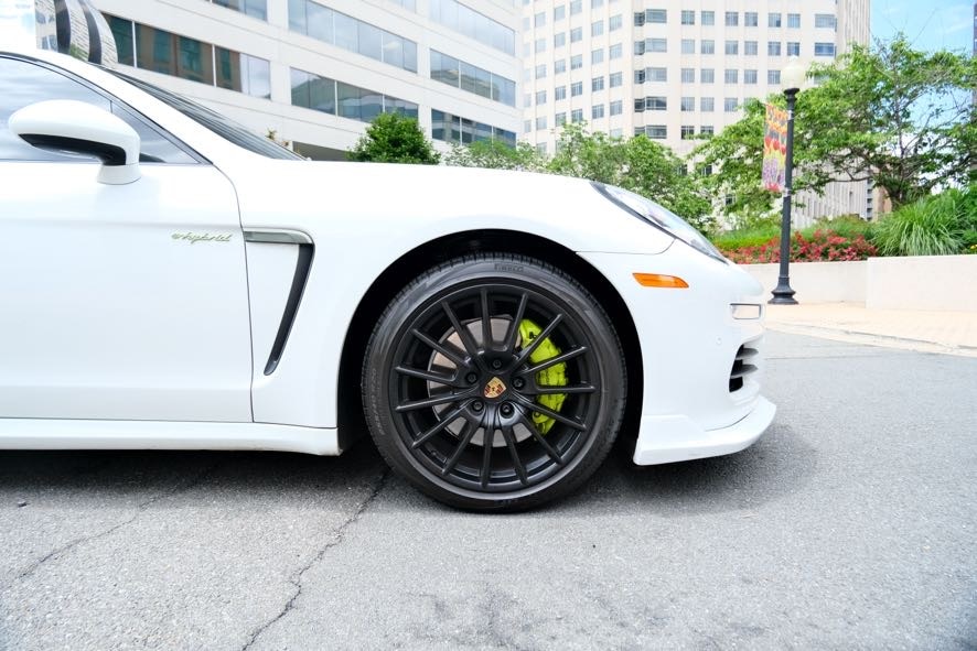 Vehicle image 12 of 43