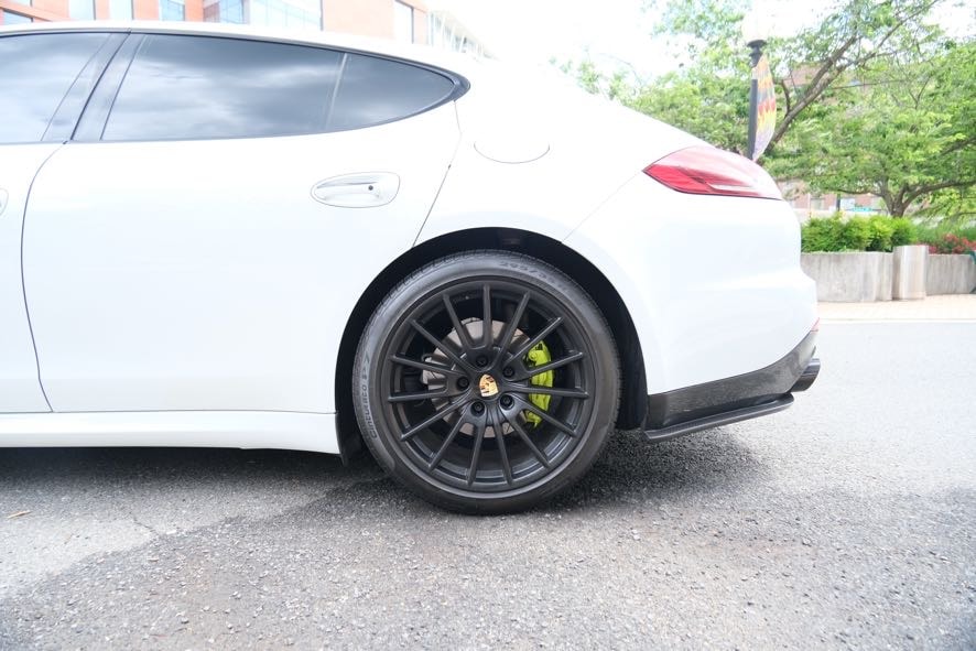 Vehicle image 11 of 43