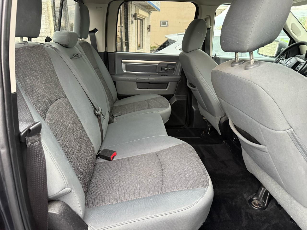 2016 Ram 1500 Big Horn Image 3 of 4