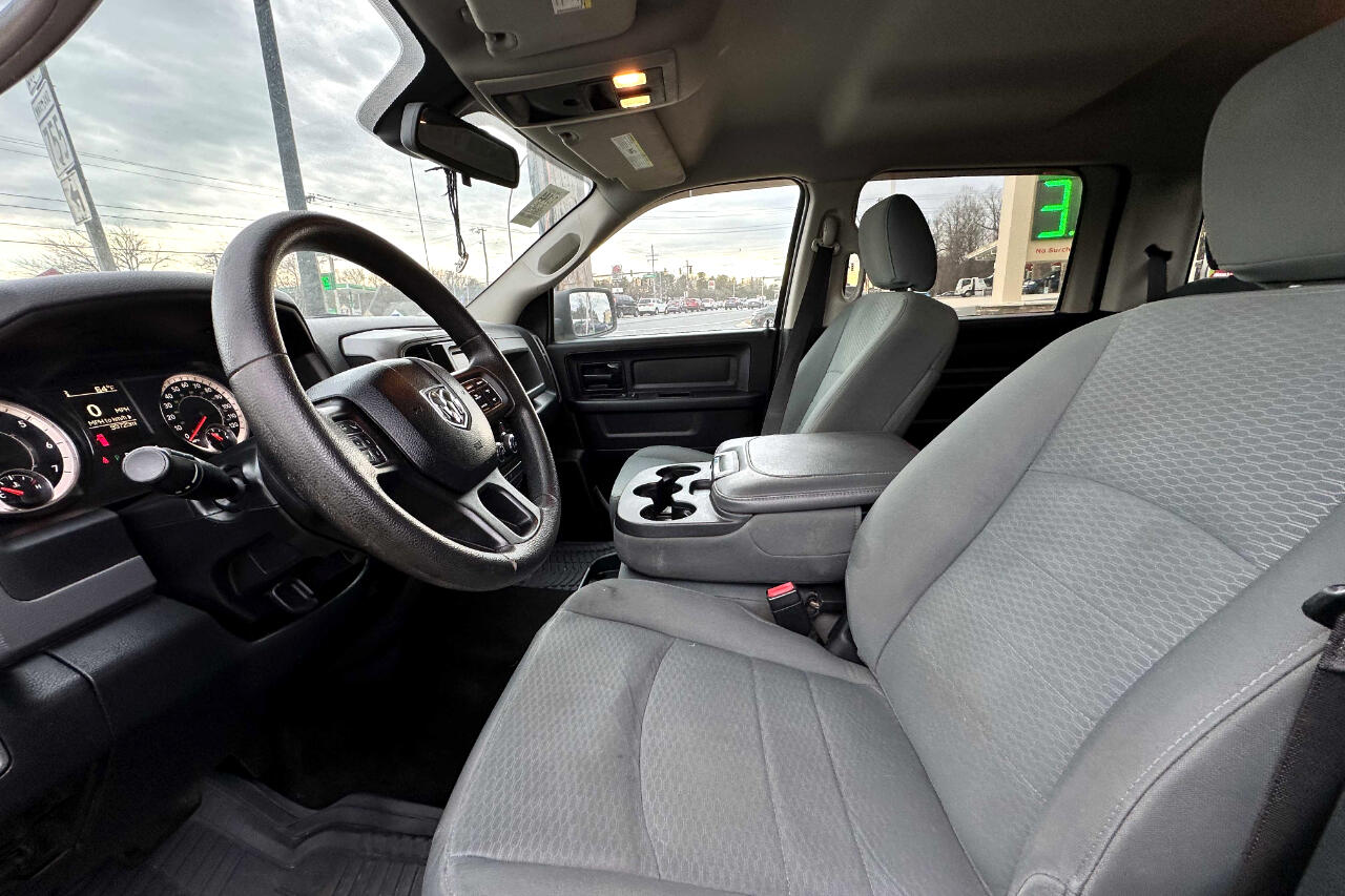 Vehicle image 15 of 24