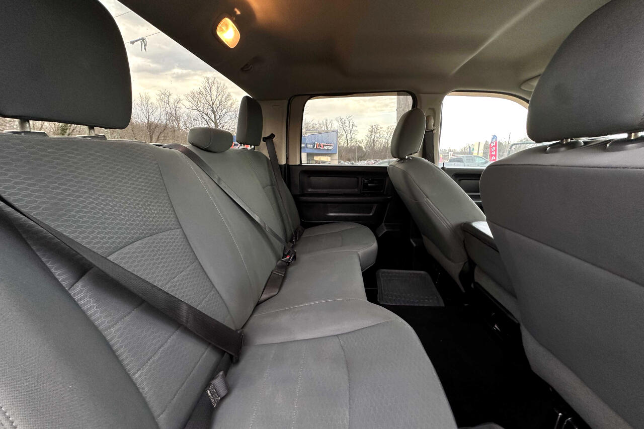 Vehicle image 23 of 24