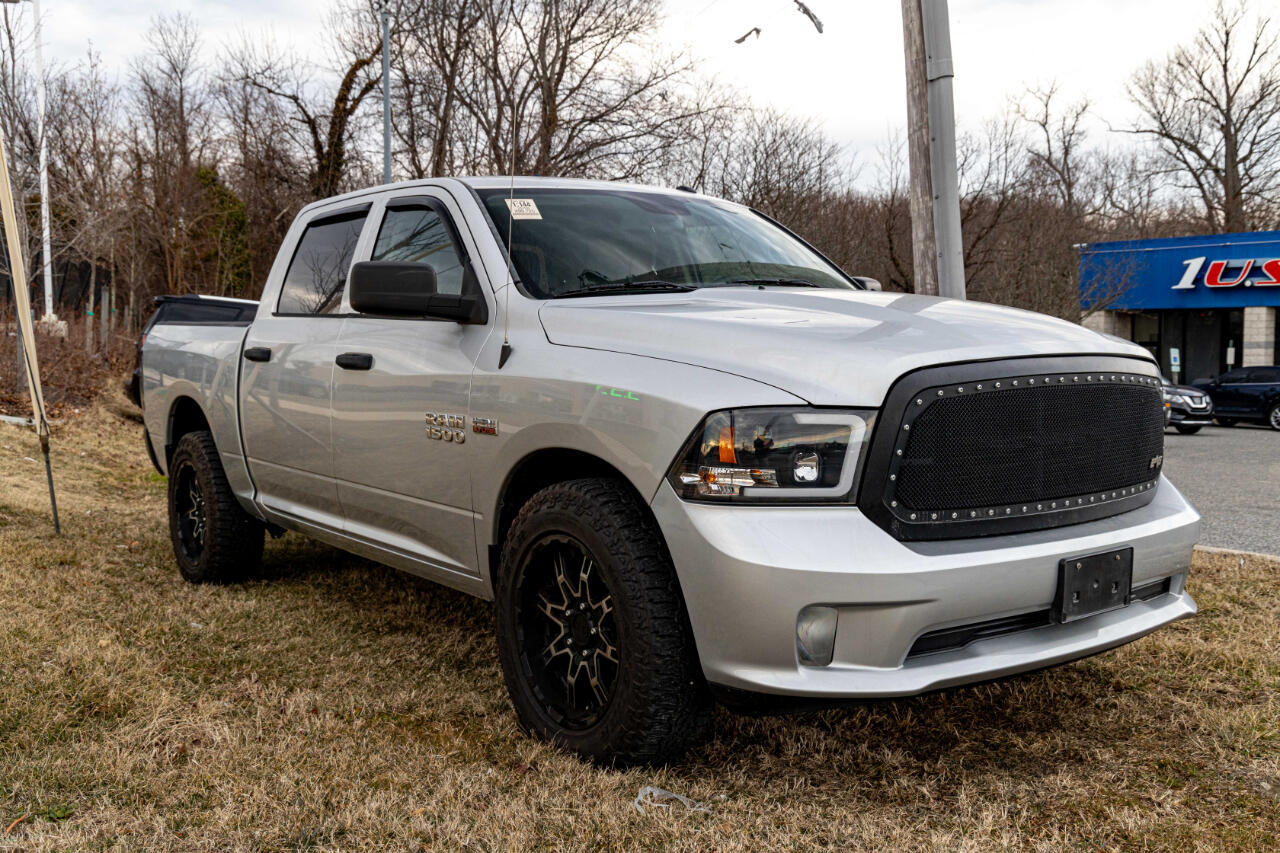 Vehicle image 4 of 24
