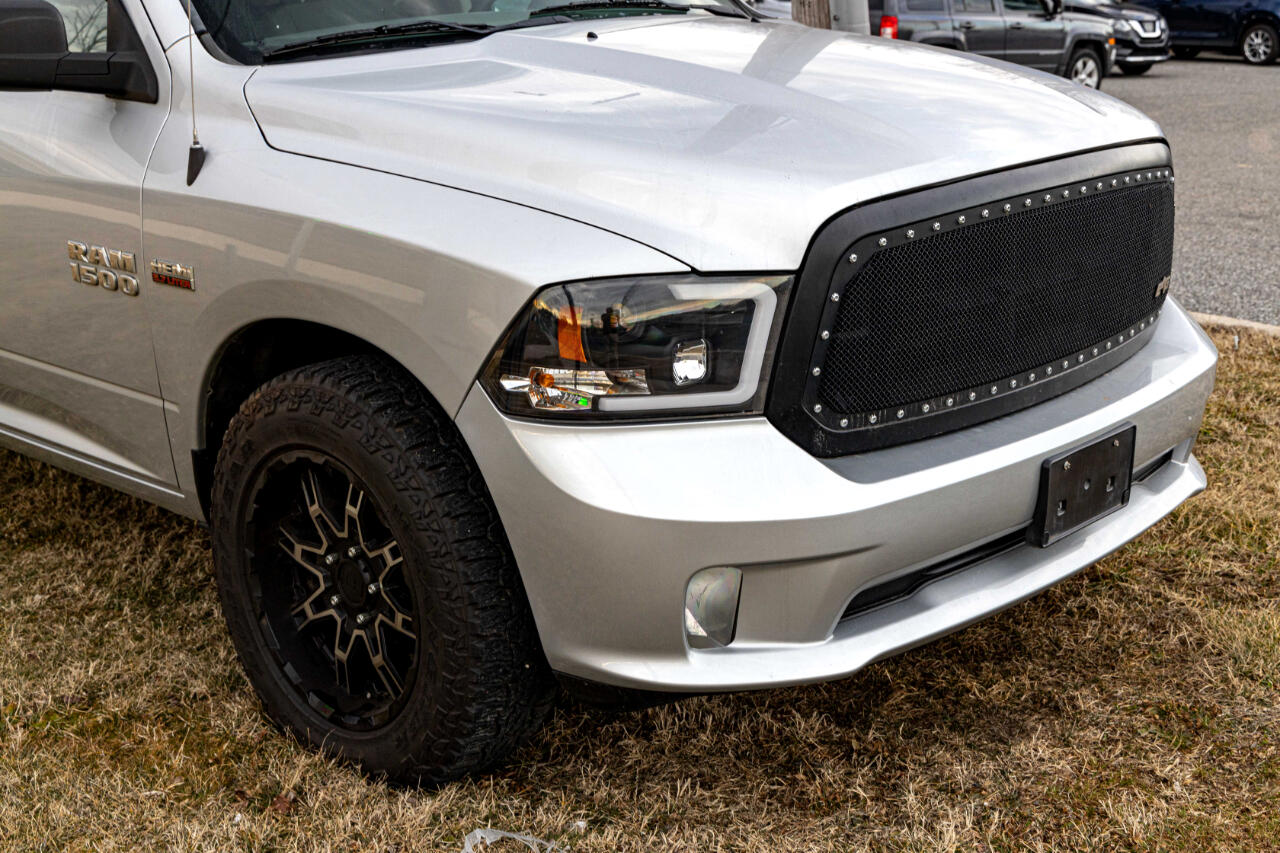 Vehicle image 5 of 24