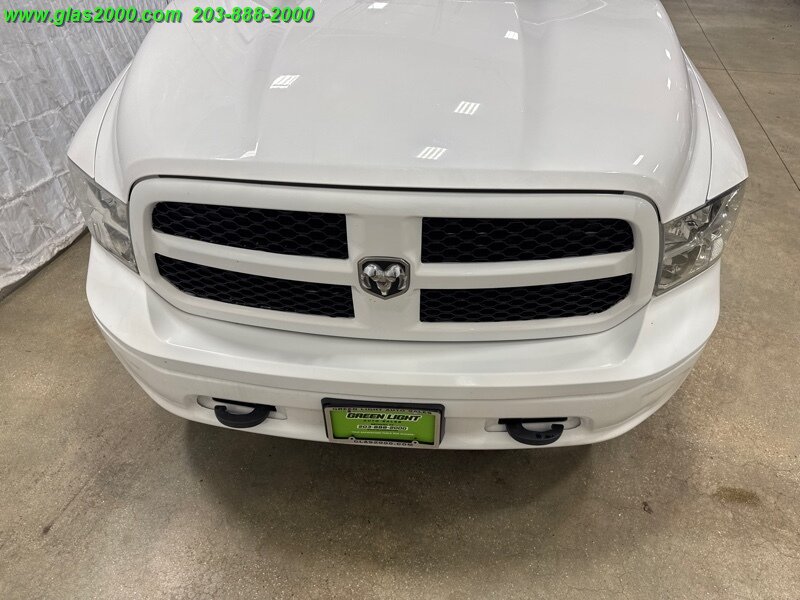 Vehicle image 20 of 25