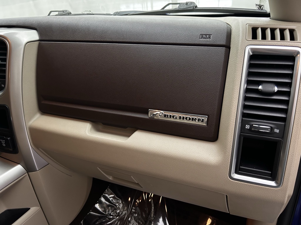 Vehicle image 34 of 58