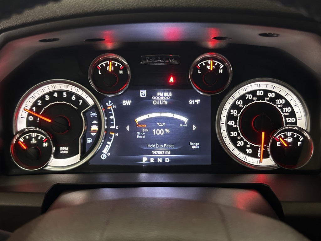 Vehicle image 40 of 58