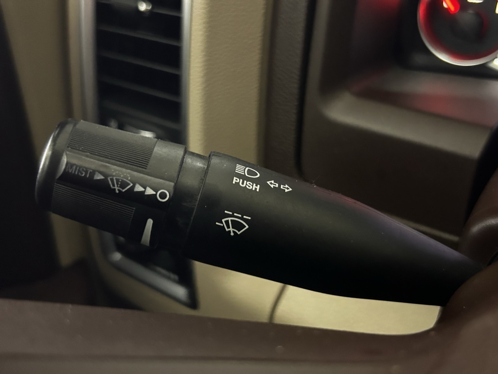 Vehicle image 39 of 58