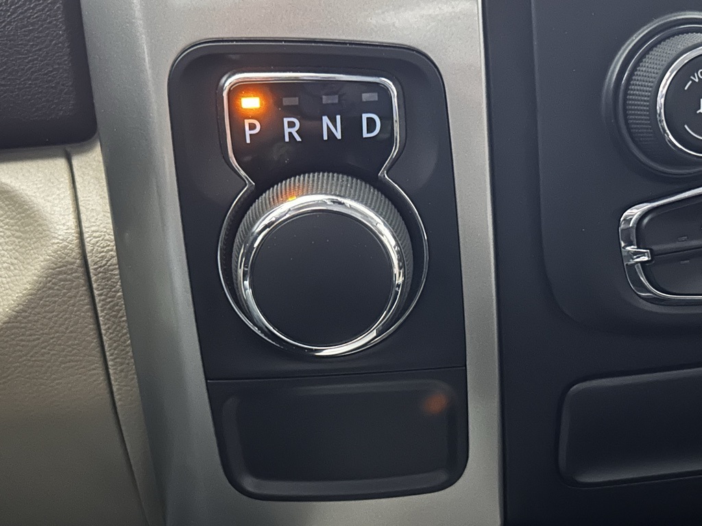 Vehicle image 41 of 58