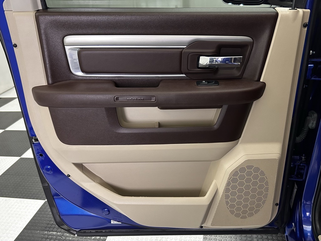 Vehicle image 18 of 58