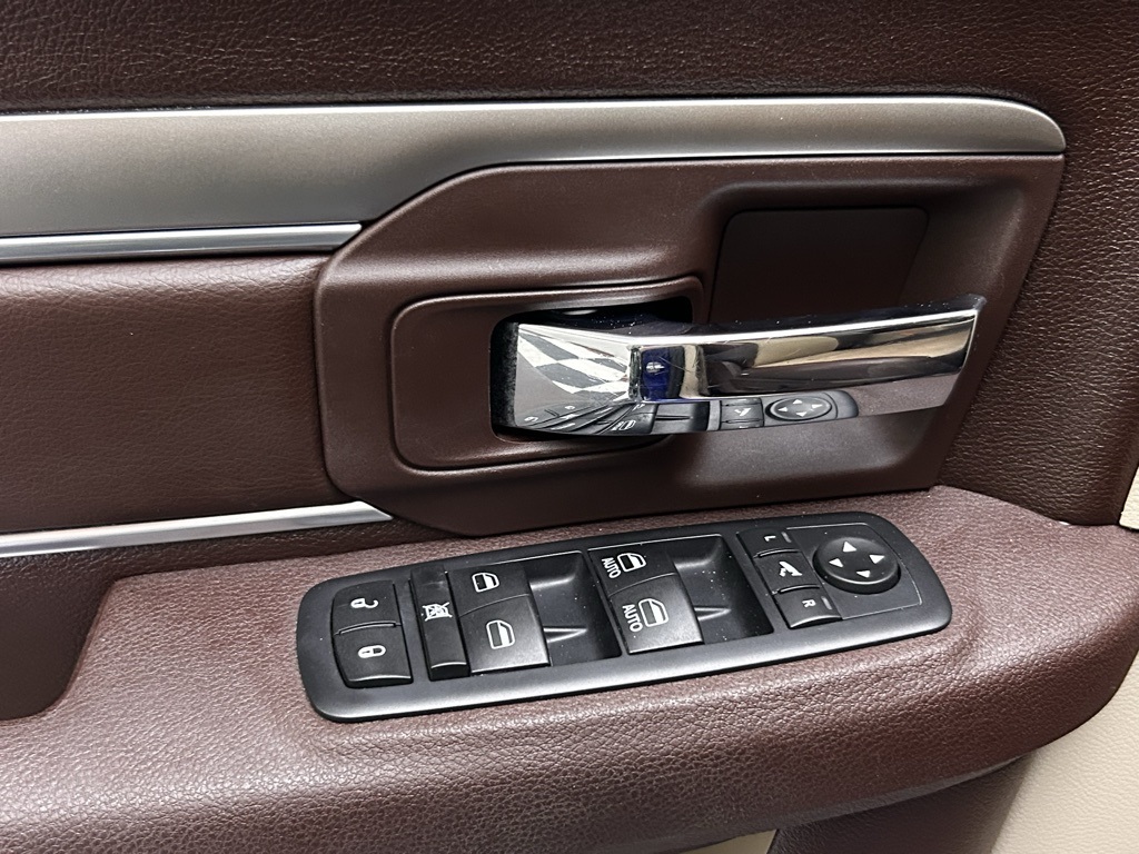 Vehicle image 14 of 58