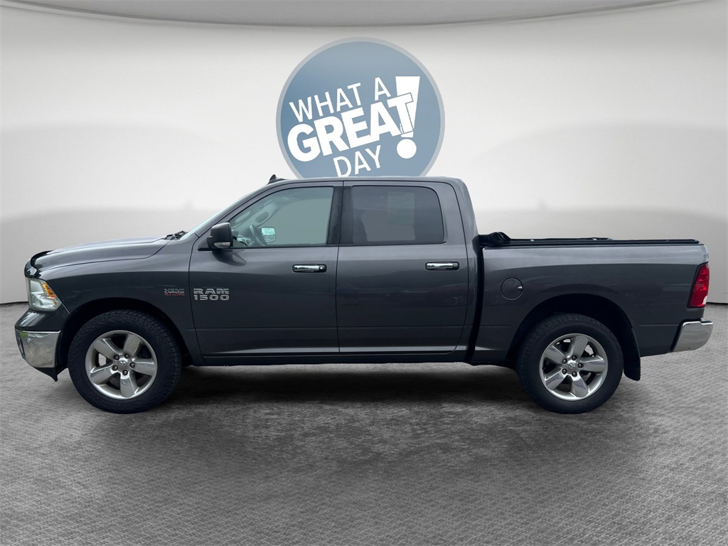 Vehicle image 8 of 32