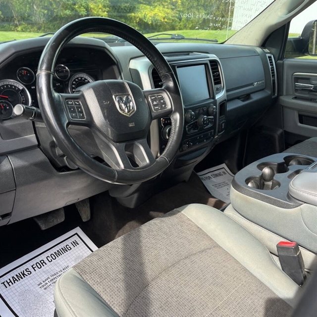 2016 Ram 1500 Big Horn Image 9 of 11