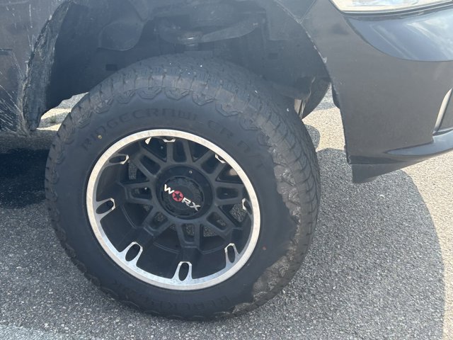 Vehicle image 11 of 20