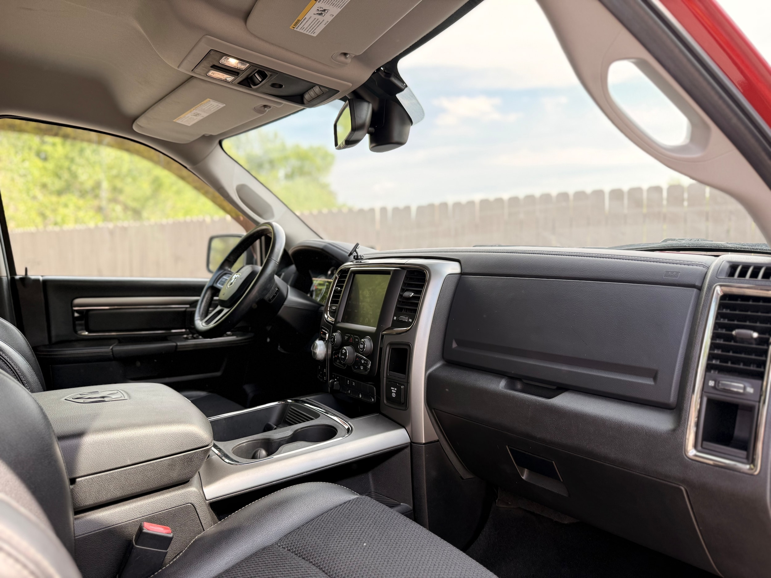 Vehicle image 22 of 39
